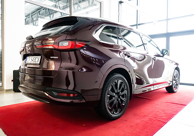 Mazda CX-80 - Kolor Artisan Red, zdjęcie 4