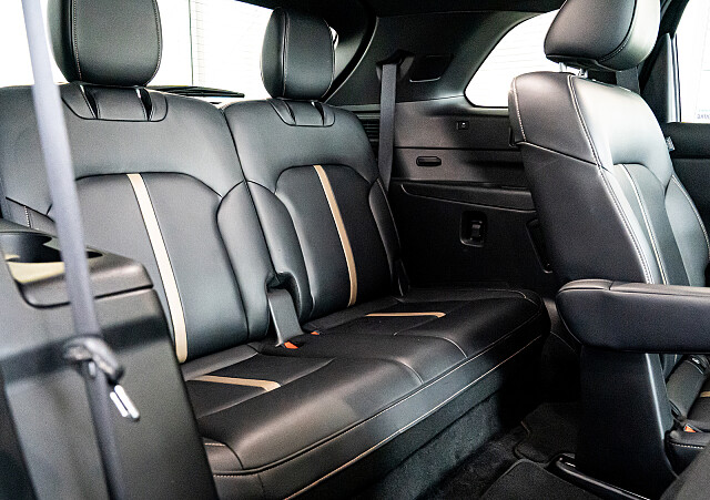 Mazda CX-80 - Kolor Artisan Red, zdjęcie 16