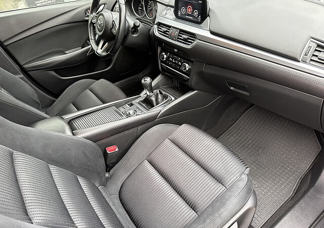 Mazda 6 - Kolor Czarny, zdjęcie 12