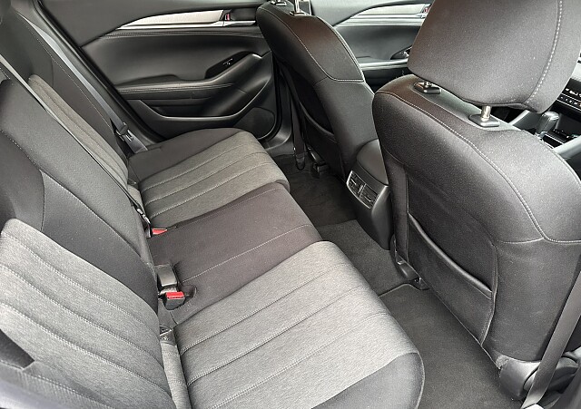 Mazda 6 - Kolor Jet Black, zdjęcie 14