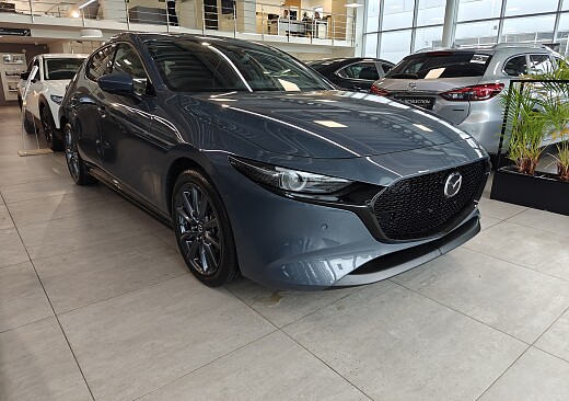 Mazda 3 - Kolor Polymetal Gray