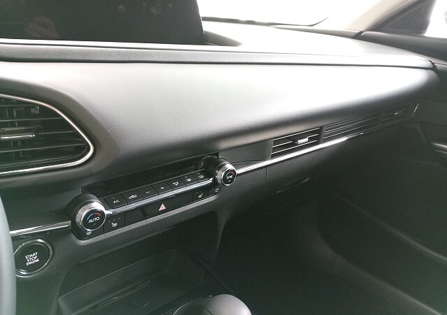 Mazda CX-30 - Kolor Polymetal Gray, zdjęcie 5