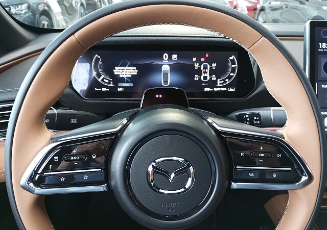 Mazda 6e - Kolor Jet Black, zdjęcie 7