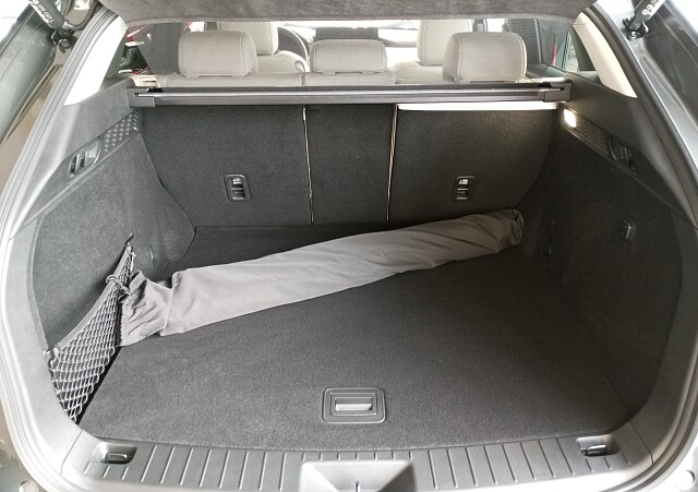 Mazda CX-60 - Kolor Machine Gray, zdjęcie 10