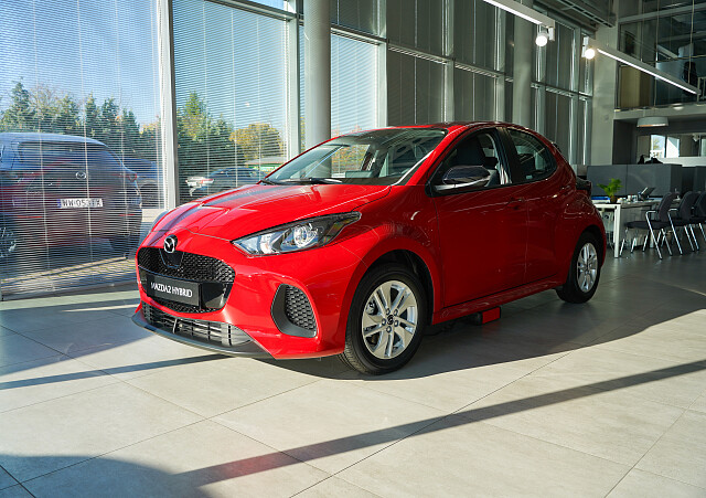 Mazda 2 Hybrid - Kolor Formal Red, zdjęcie 4