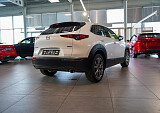 Mazda CX-30 - Kolor Snowflake White Pearl, zdjęcie 5