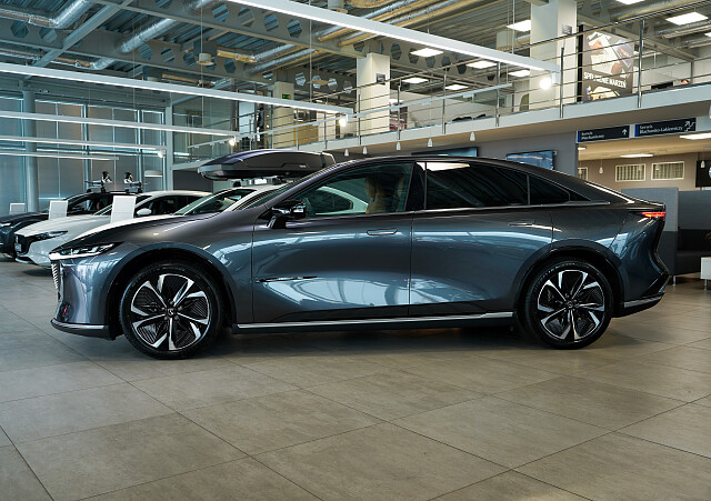 Mazda 6e - Kolor Machine Gray, zdjęcie 2