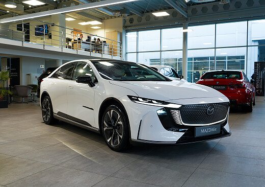 Mazda 6e - Kolor Biały