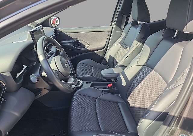 Mazda 2 Hybrid - Kolor Szary, zdjęcie 11