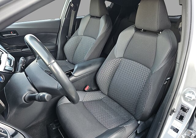 Toyota C-HR - Kolor Srebrny, zdjęcie 26