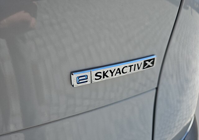Mazda CX-30 - Kolor Ceramic Metalic, zdjęcie 20