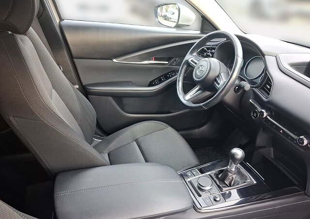 Mazda CX-30 - Kolor Platinum Quartz, zdjęcie 29
