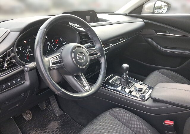 Mazda CX-30 - Kolor Platinum Quartz, zdjęcie 9