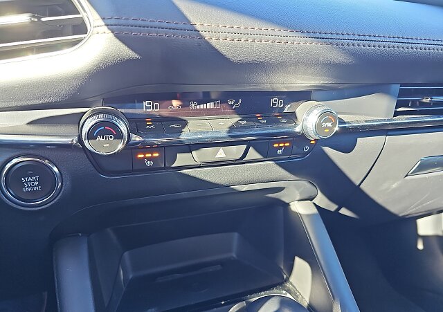 Mazda 3 - Kolor Ceramic Metalic, zdjęcie 17