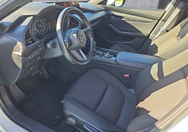 Mazda 3 - Kolor Ceramic Metalic, zdjęcie 18