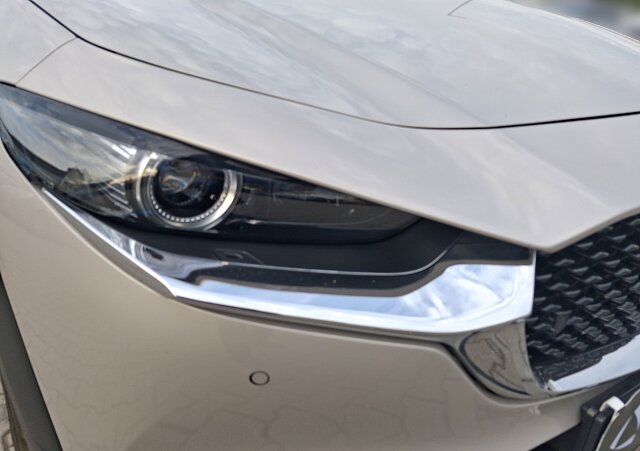 Mazda CX-30 - Kolor Platinum Quartz, zdjęcie 17