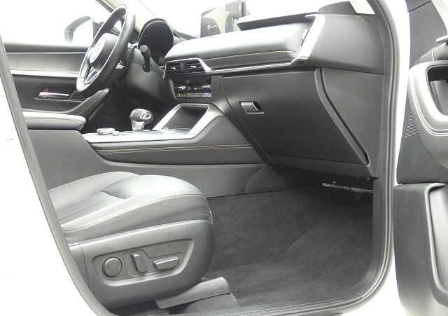 Mazda CX-60 - Kolor Rhodium White, zdjęcie 16