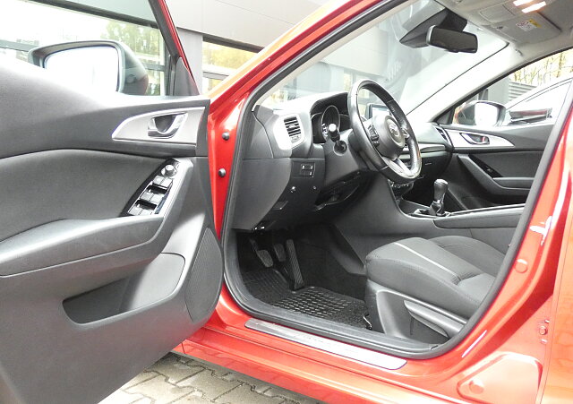 Mazda 3 - Kolor Soul Red Crystal, zdjęcie 9
