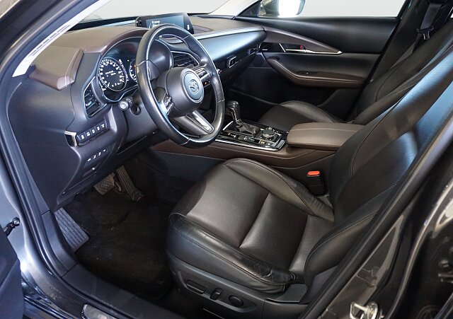 Mazda CX-30 - Kolor Machine Gray, zdjęcie 7
