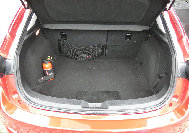 Mazda 3 - Kolor Soul Red Crystal, zdjęcie 13