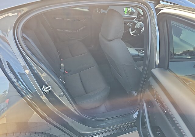 Mazda 3 - Kolor Machine Gray, zdjęcie 13