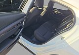 Mazda 3 - Kolor Snowflake White Pearl, zdjęcie 12