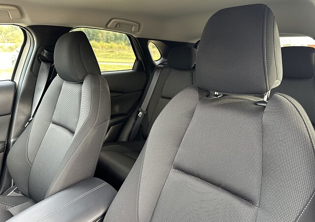 Mazda CX-30 - Kolor Platinum Quartz, zdjęcie 11
