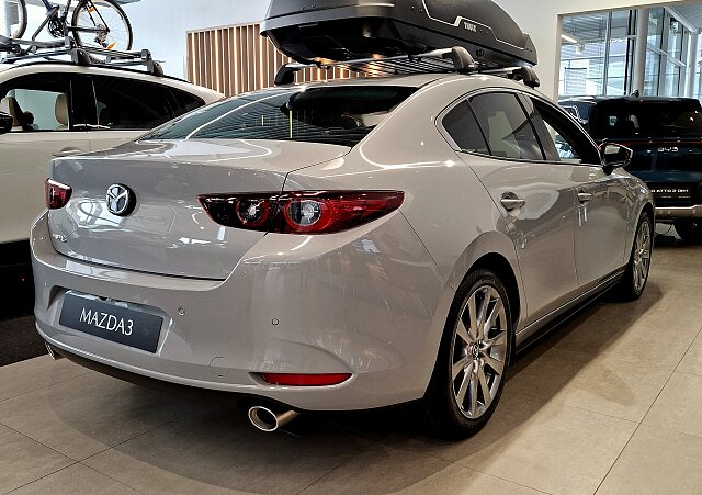 Mazda 3 - Kolor Aero Grey, zdjęcie 2
