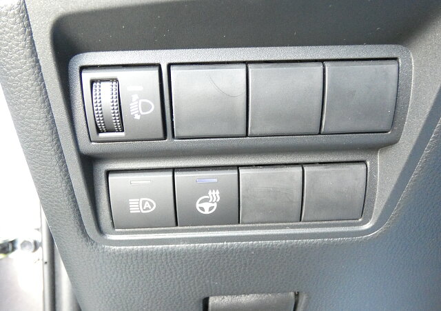Mazda 2 Hybrid - Kolor Lead Grey, zdjęcie 10