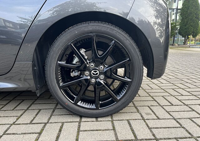 Mazda 2 Hybrid - Kolor Lead Grey, zdjęcie 29