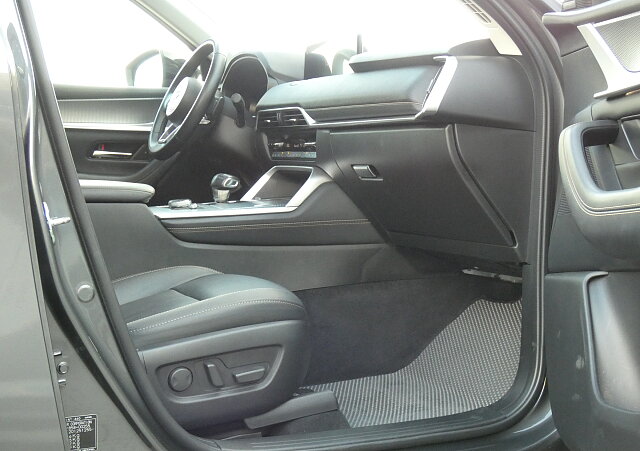 Mazda CX-60 - Kolor Machine Gray, zdjęcie 10