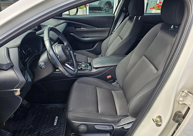 Mazda CX-30 - Kolor Biały, zdjęcie 18