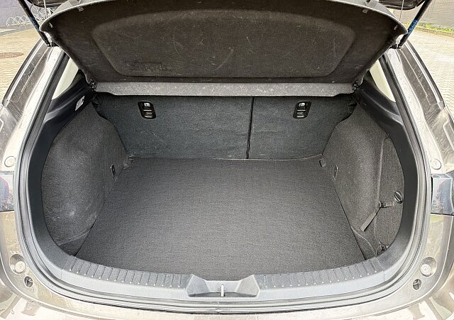 Mazda 3 - Kolor Titanium Flash, zdjęcie 17