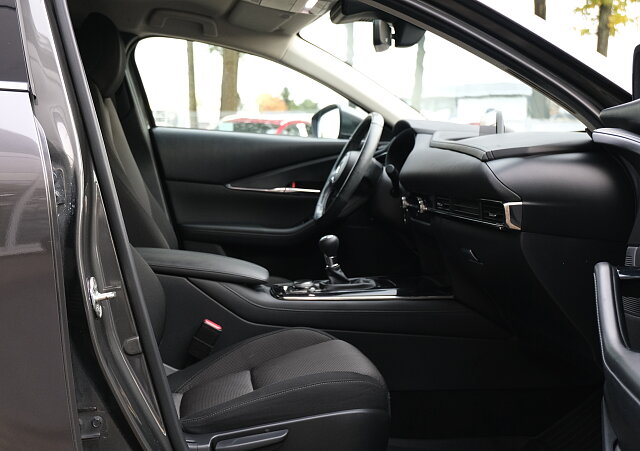 Mazda CX-30 - Kolor Machine Gray, zdjęcie 7
