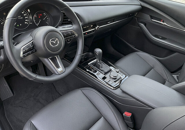 Mazda CX-30 - Kolor Ceramic Metalic, zdjęcie 8