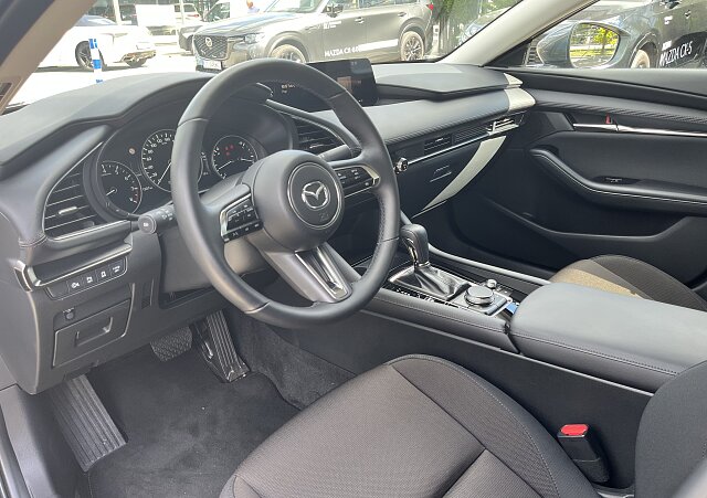 Mazda 3 - Kolor Machine Gray, zdjęcie 10