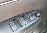 Mazda 2 Hybrid - Kolor Formal Red, zdjęcie 11