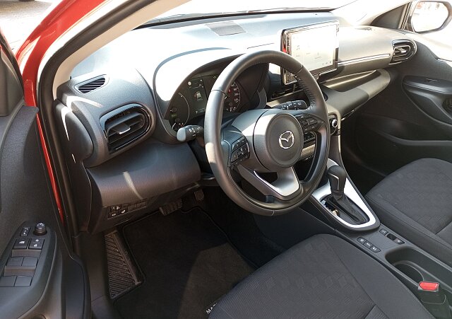 Mazda 2 Hybrid - Kolor Formal Red, zdjęcie 3