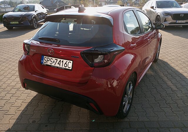 Mazda 2 Hybrid - Kolor Formal Red, zdjęcie 14