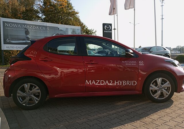 Mazda 2 Hybrid - Kolor Formal Red, zdjęcie 13