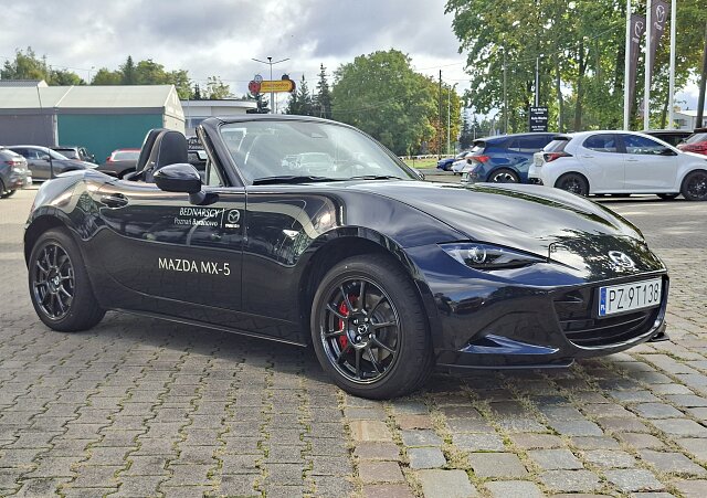 Mazda MX-5 - Kolor Czarny, zdjęcie 2