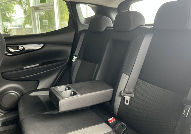 Nissan Qashqai - Kolor Czarny, zdjęcie 9
