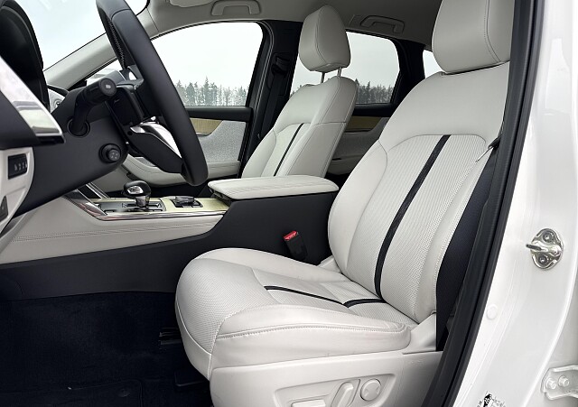 Mazda CX-60 - Kolor Rhodium White, zdjęcie 7
