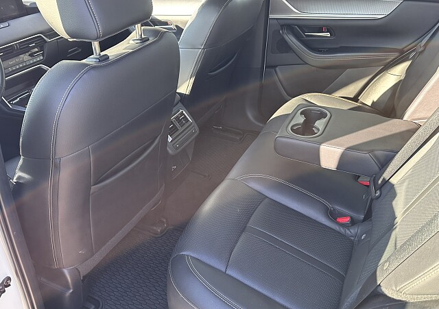 Mazda CX-60 - Kolor Arctic White, zdjęcie 11