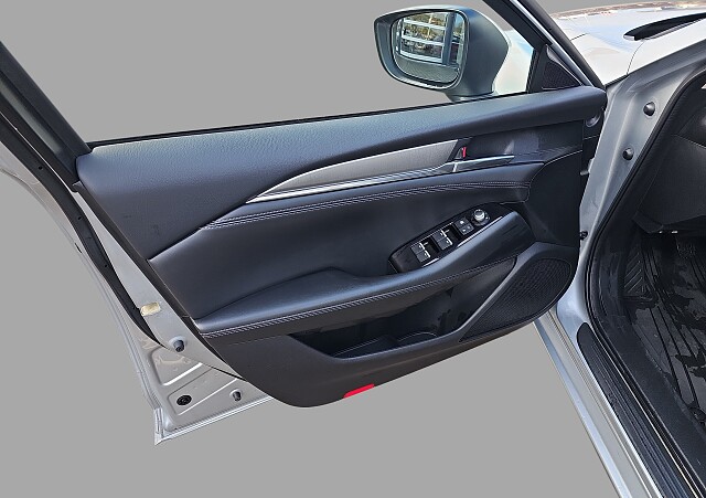 Mazda 6 - Kolor Sonic Silver, zdjęcie 10