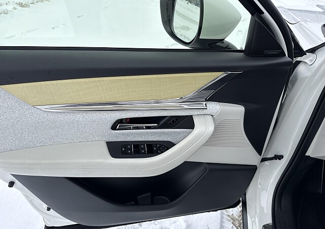 Mazda CX-60 - Kolor Rhodium White, zdjęcie 6