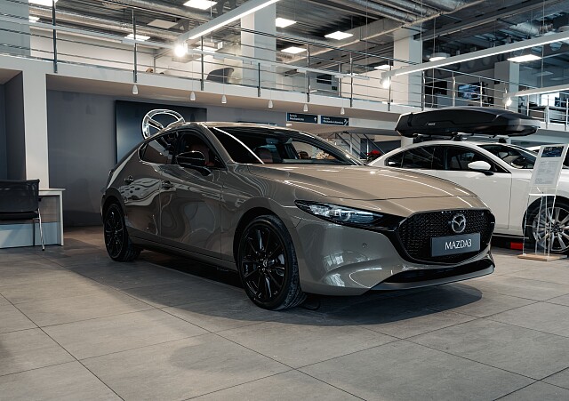 Mazda 3 - Kolor Zircon Sand Metalic, zdjęcie 1