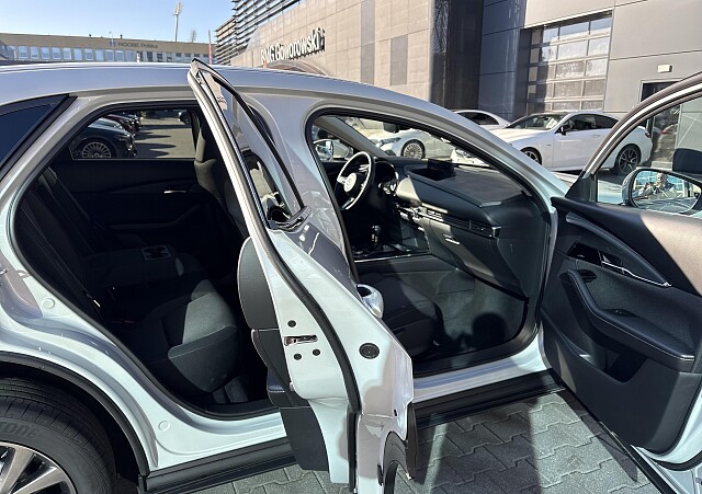 Mazda CX-30 - Kolor Ceramic Metalic, zdjęcie 19