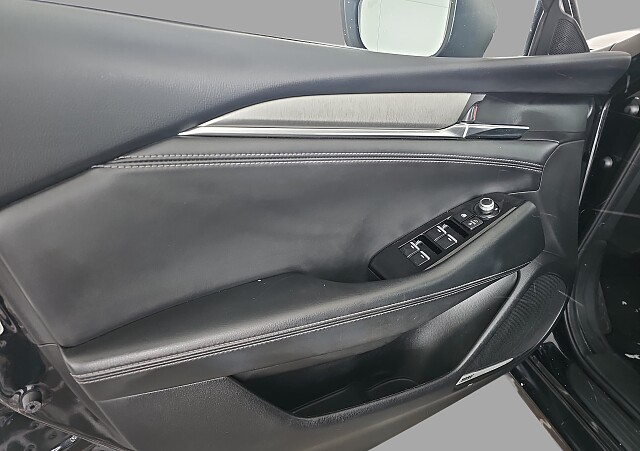 Mazda 6 - Kolor Czarny, zdjęcie 8