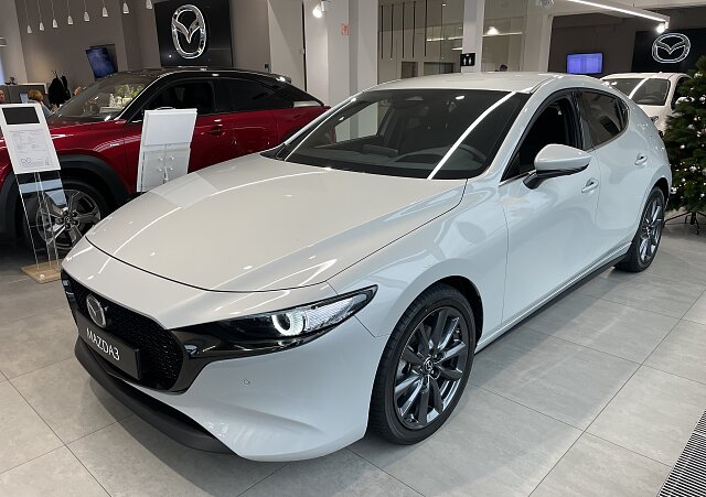 Mazda 3 - Kolor Ceramic Metalic, zdjęcie 2